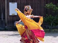 2012年 津田石清水八幡宮 バリ舞踊の写真②